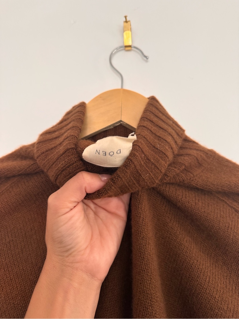 Doen Chocolate Brown Ribbed Turtleneck Sweater - Picture 4 of 4